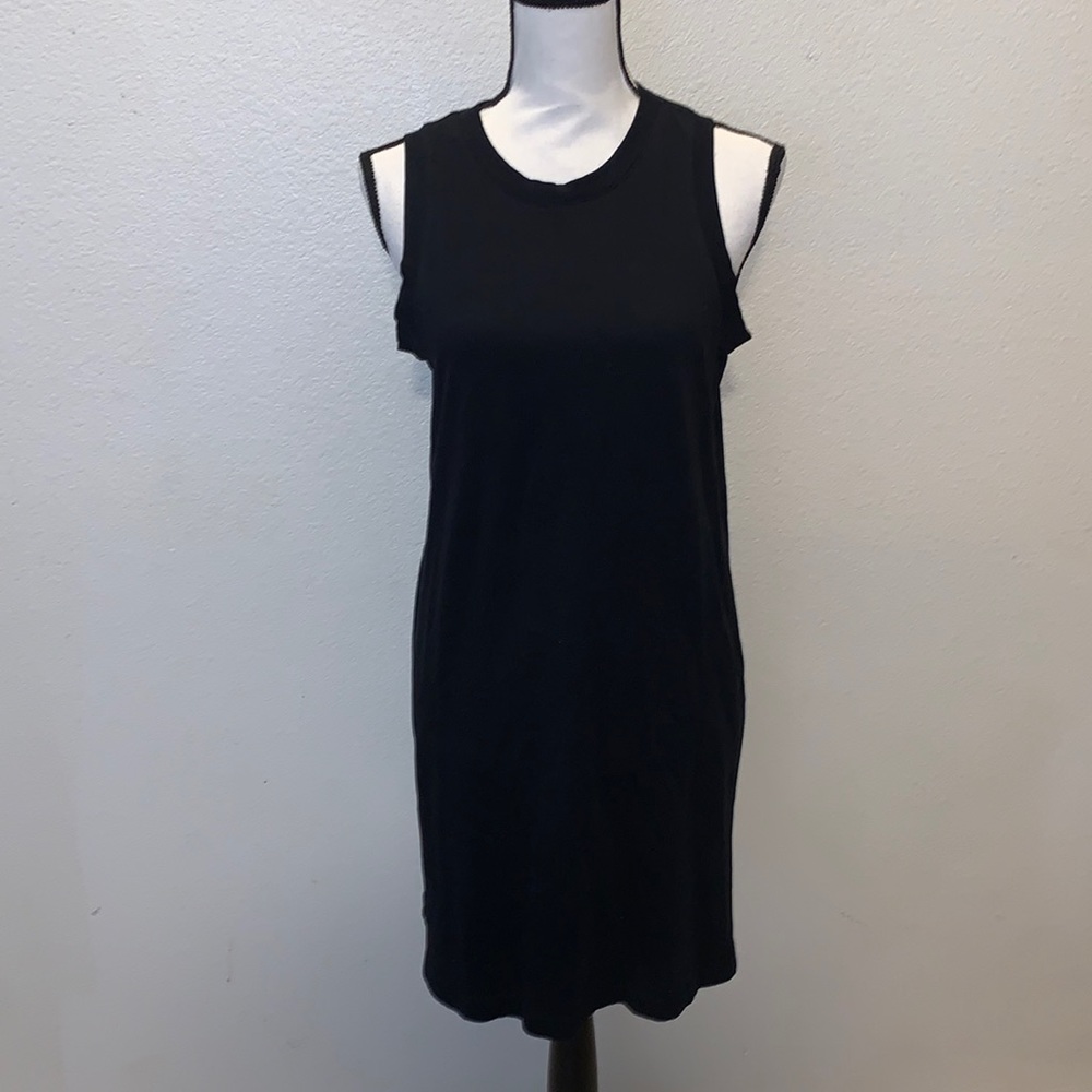 Old Navy black sleeveless knee length dress
